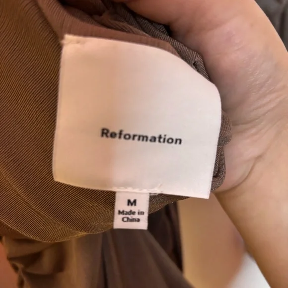 NWT Reformation Elegant Brown Drape Neck Top sz M (5) - Picture 4 of 5